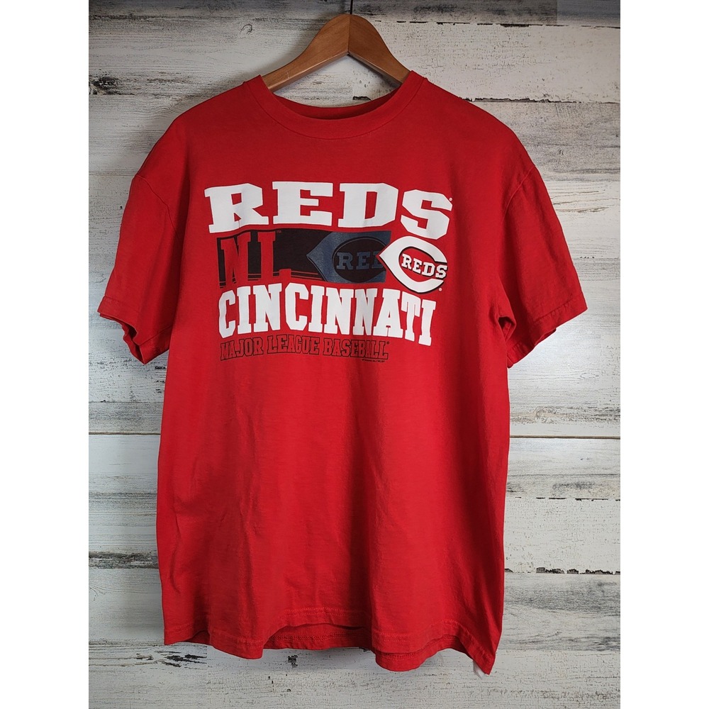 MLB Cincinnati Reds T-Shirt Men Large‎ Red Graphic Major League Baseball Tee
